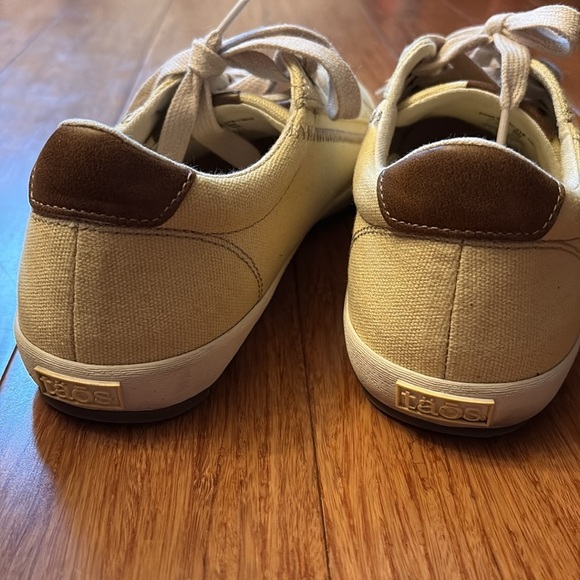 Taos Yellow Canvas Women's Sneakers - size 8.5 - sunburst - Picture 5 of 7